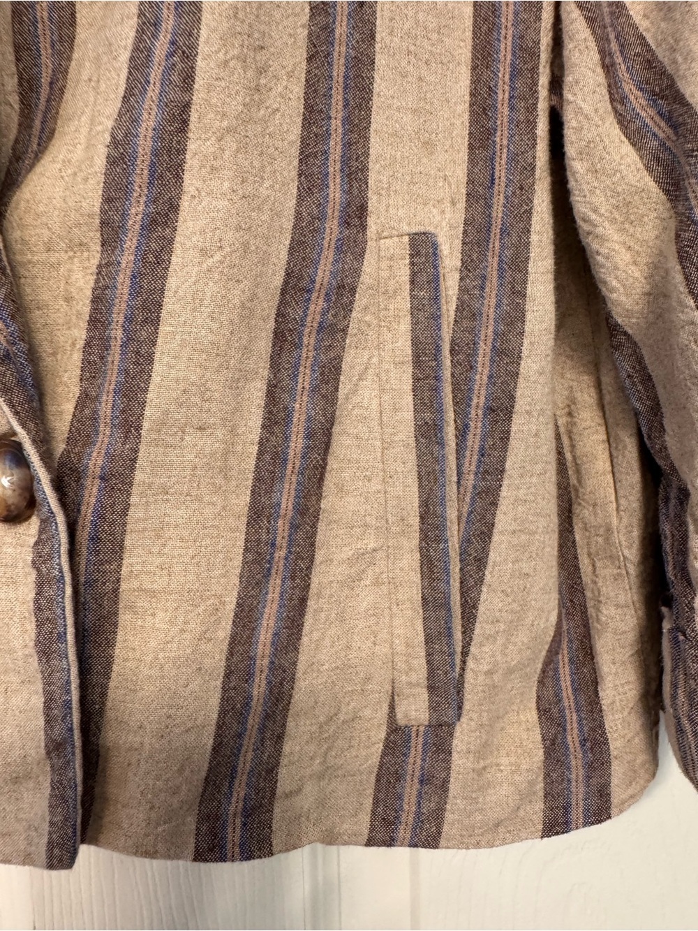 Z Supply Neutral Striped Linen-Blend blazer - Picture 8 of 12